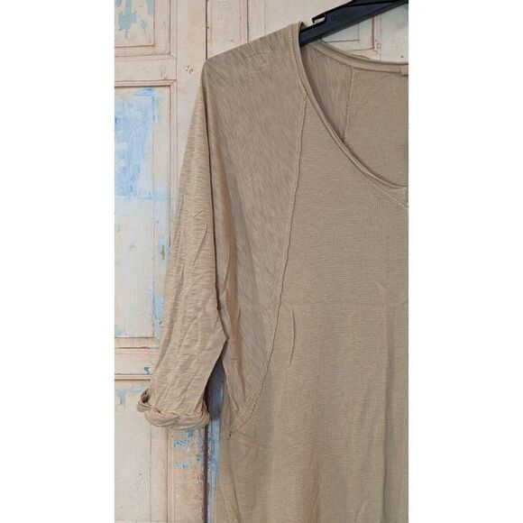 Lamade Womens Size Small Tan 3/4 Sleeve V Neck Pullover Basic T Shirt - Picture 5 of 7
